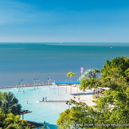 Oaks Cairns Hotel Екстериор снимка