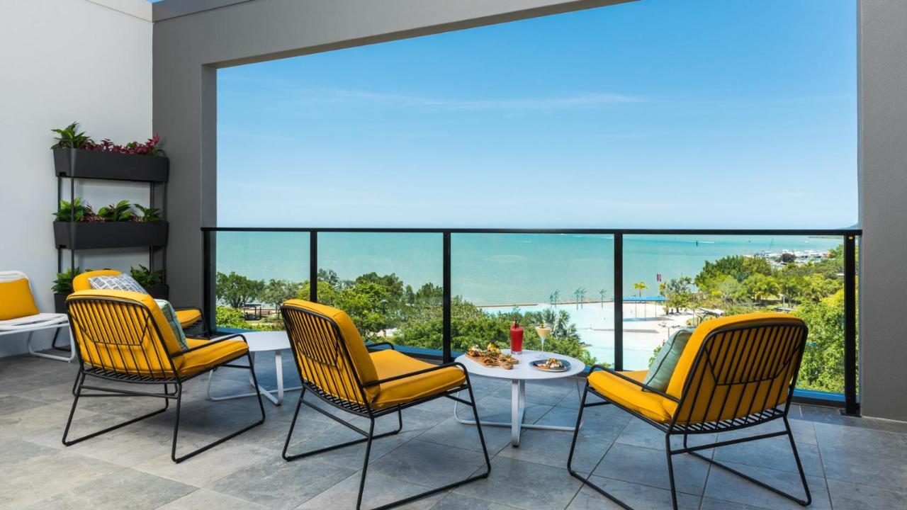 Oaks Cairns Hotel Екстериор снимка