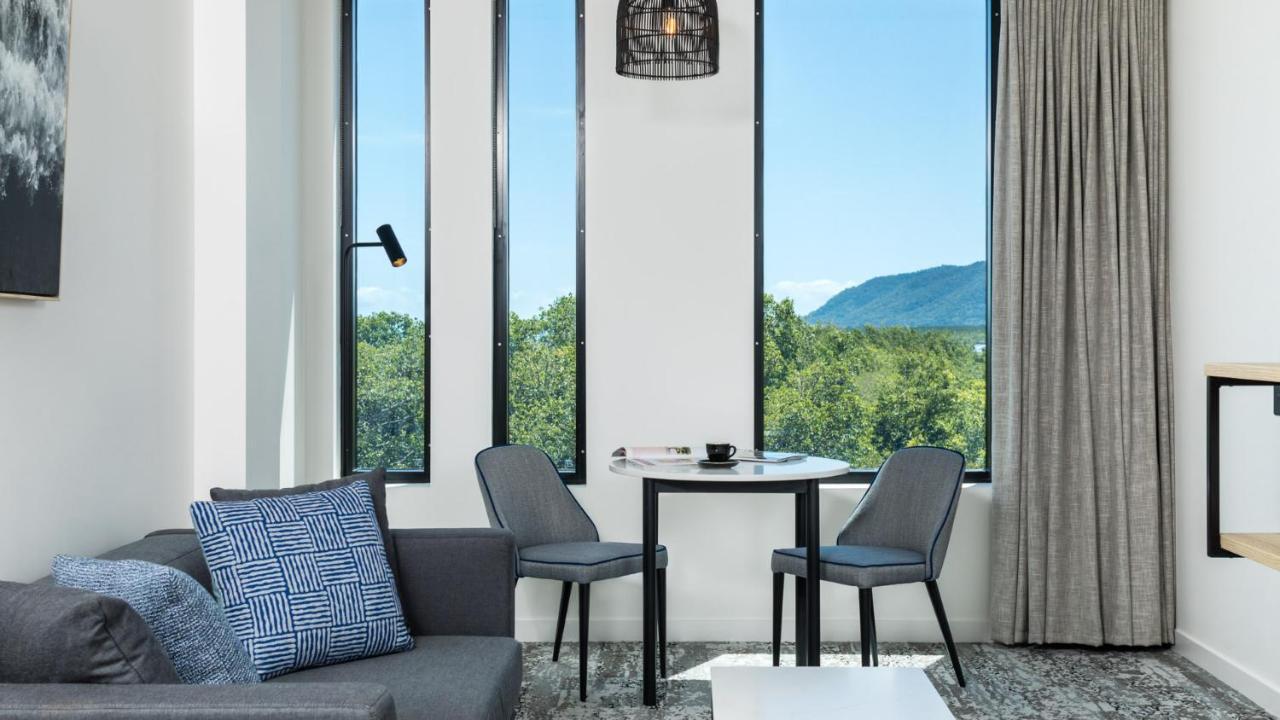 Oaks Cairns Hotel Екстериор снимка