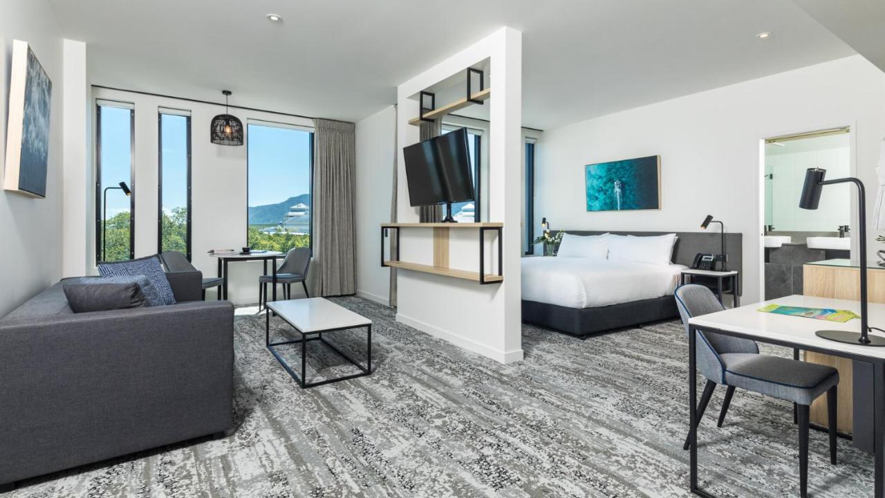 Oaks Cairns Hotel Екстериор снимка