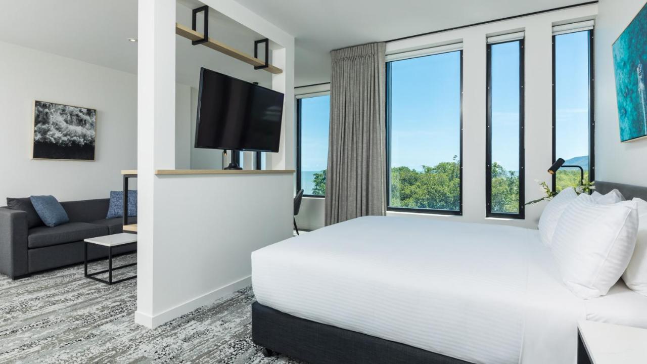 Oaks Cairns Hotel Екстериор снимка