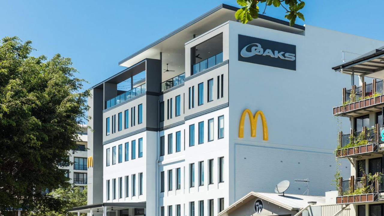 Oaks Cairns Hotel Екстериор снимка