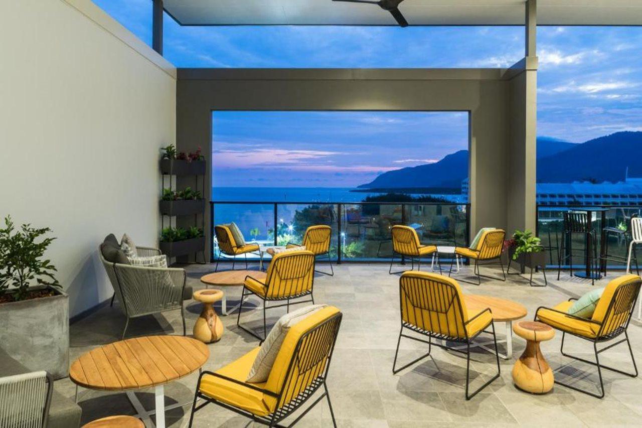 Oaks Cairns Hotel Екстериор снимка