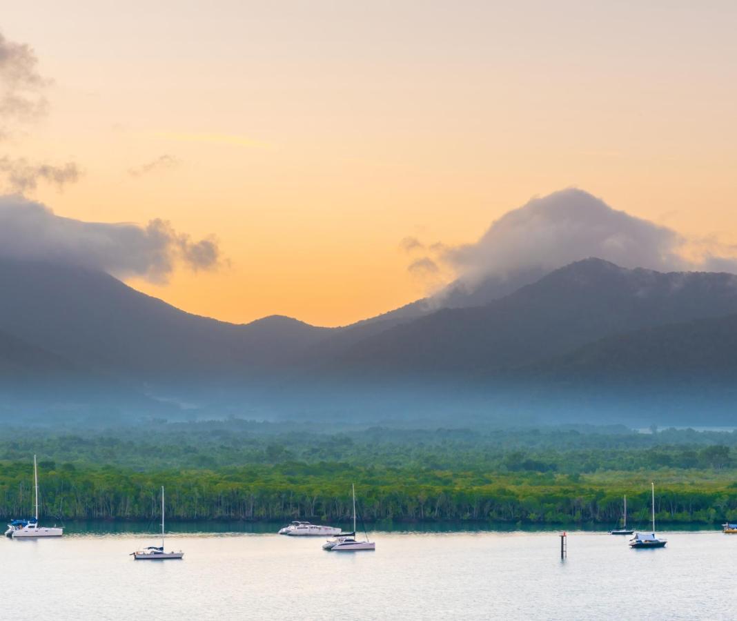 Oaks Cairns Hotel Екстериор снимка
